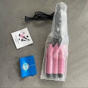 NWT ODVICA 3 Barrel Curling Iron Wand 26mm     `